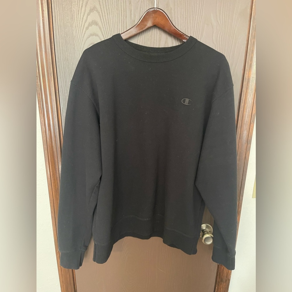 Champion Black Crewneck Sweater